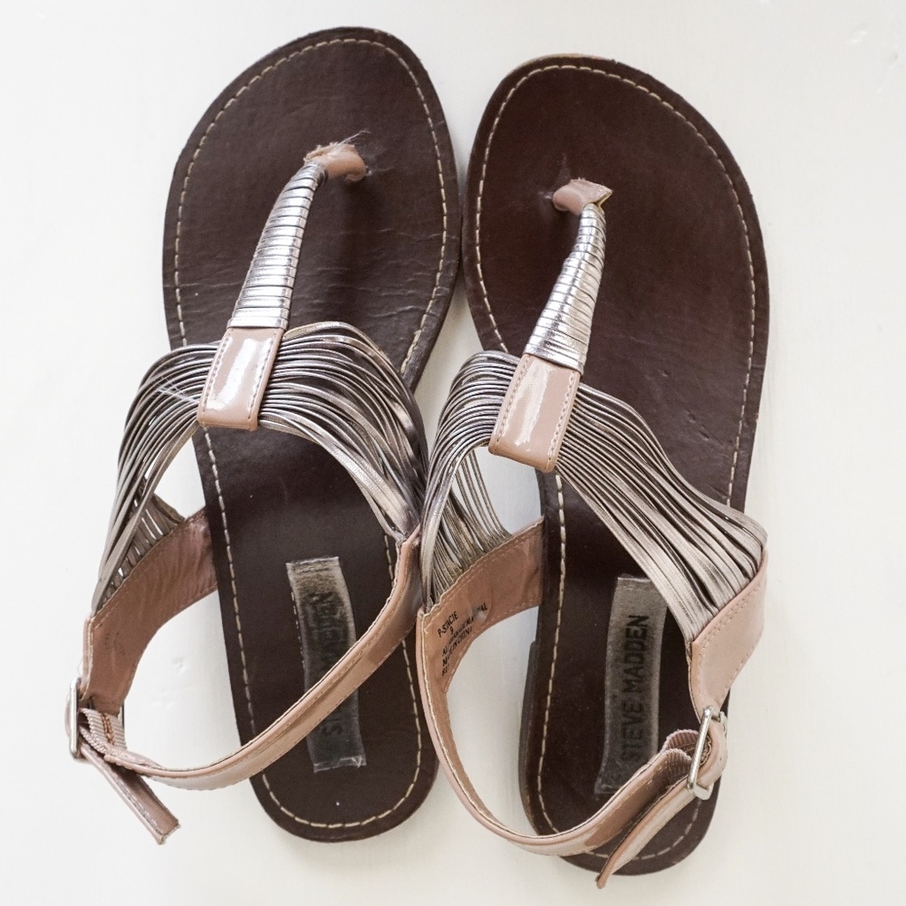 Steve Madden Flat Sandal in Nude Size 9